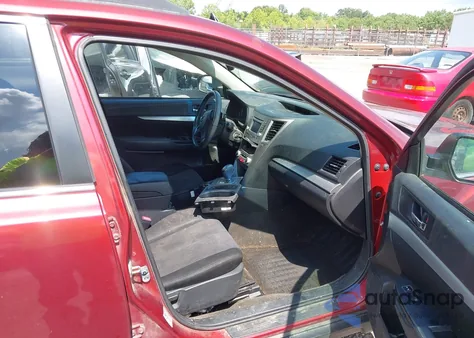 2014 Subaru Outback 2.5I Premium z USA, uszkodzony, nr VIN 4S4BRCDC9E3252951